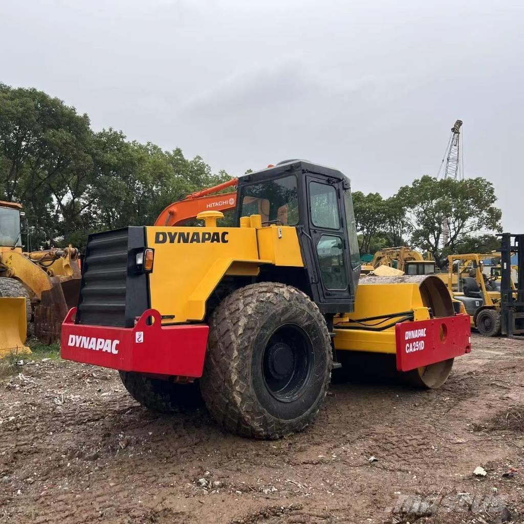 Dynapac CA 251 Rulli monotamburo