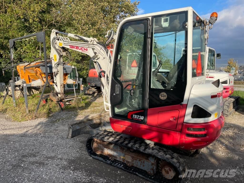 Takeuchi TB 230 Miniescavatori