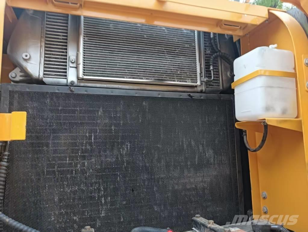 Hyundai 220LC-9T Escavatori cingolati