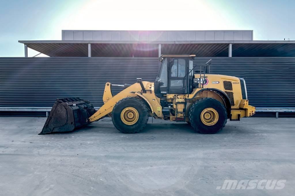 CAT 950M Pale gommate