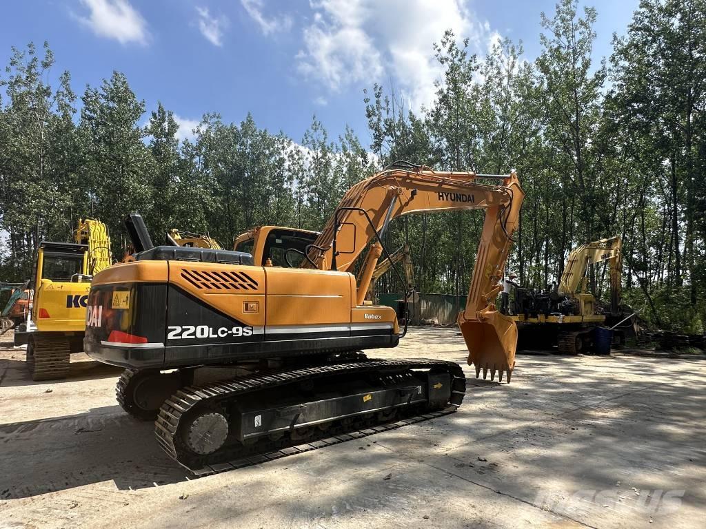 Hyundai R220LC-9S Escavatori cingolati