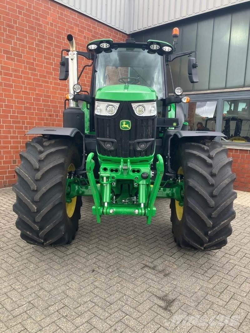 John Deere 6195M Trattori