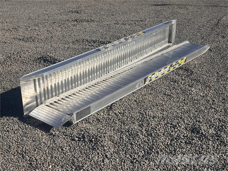  DAMAC RA.100X30 Costruzioni - Altro