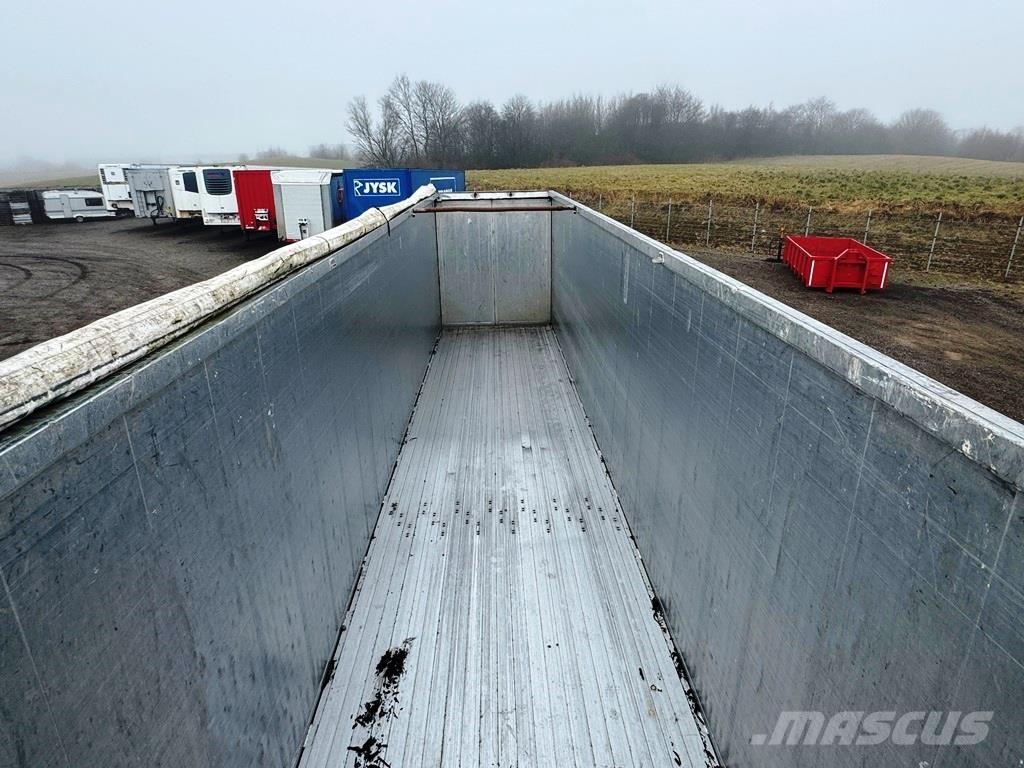 Kel-Berg 4 aksl. Semirimorchi per segatura e cippato