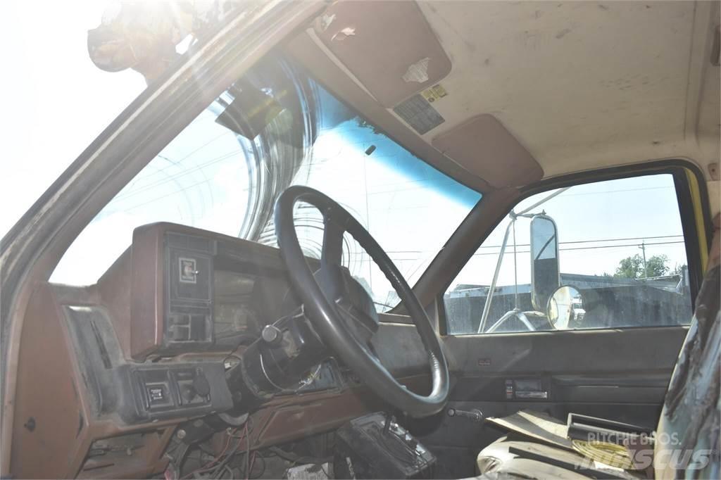 Altec D842ATR Autocarro per perforatrice mobile