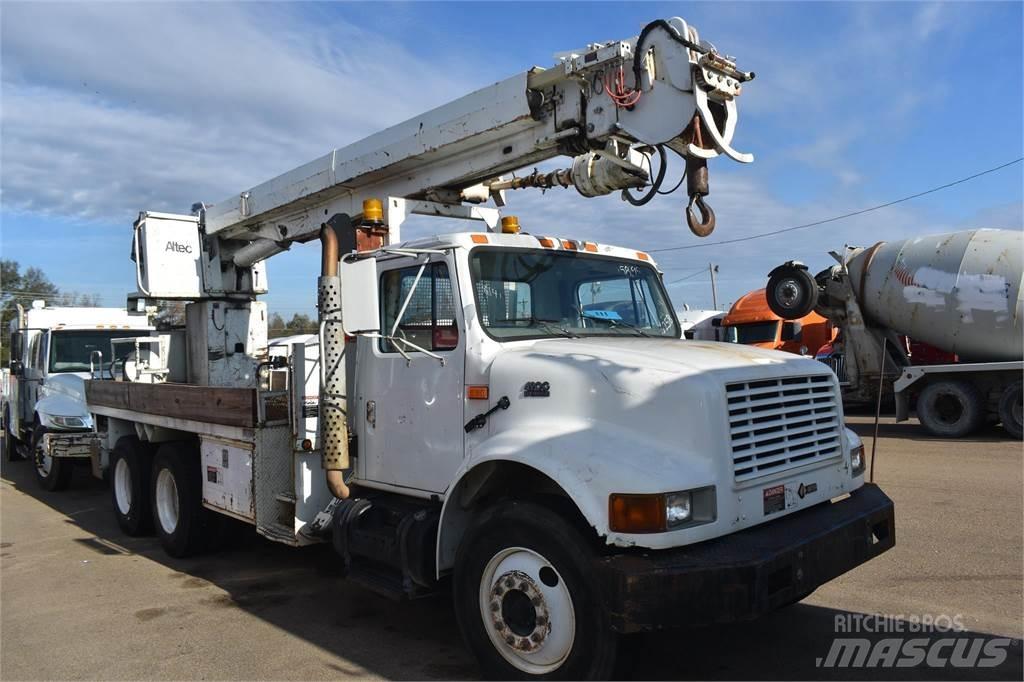 Altec D947TR Autocarro per perforatrice mobile