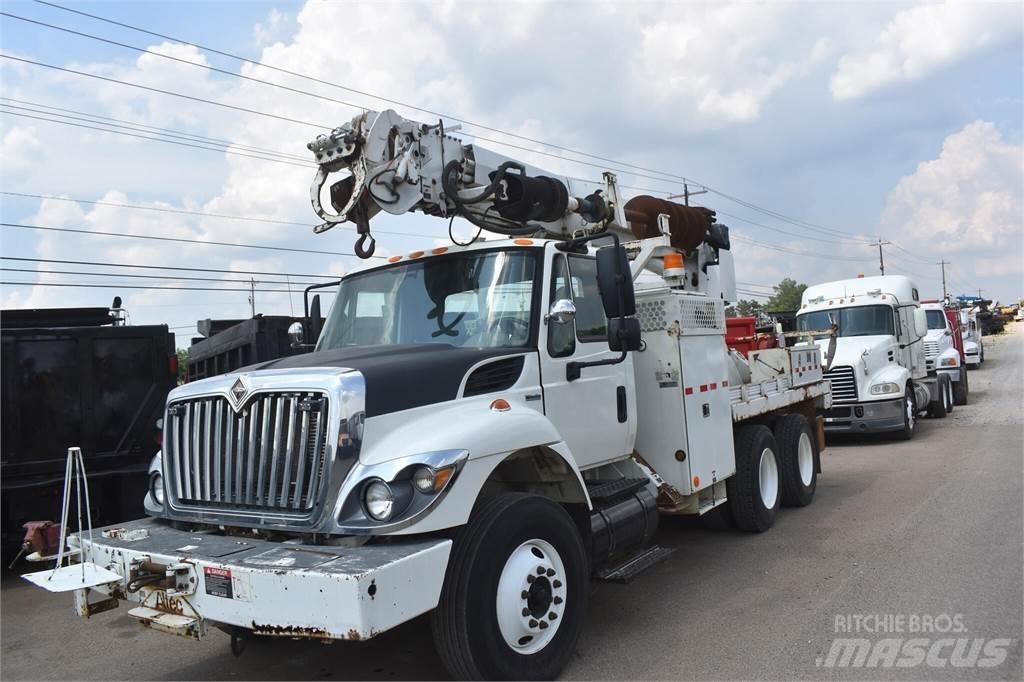 Altec DM45 Autocarro per perforatrice mobile