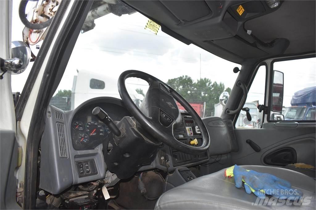 Altec DM45TR Autocarro per perforatrice mobile