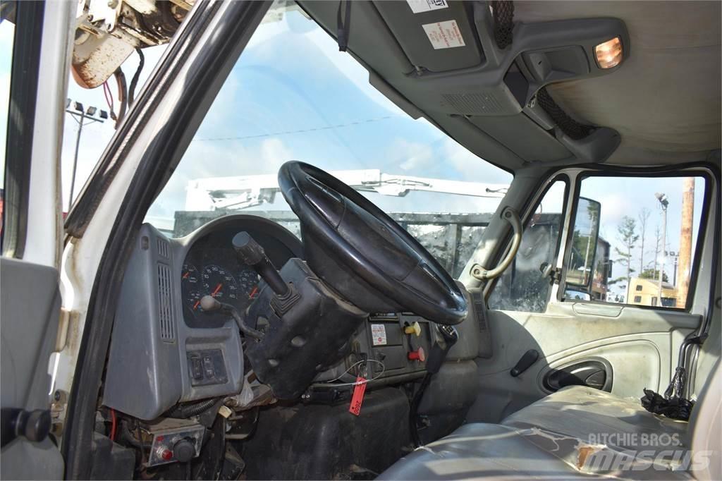 Altec DM47TR Autocarro per perforatrice mobile