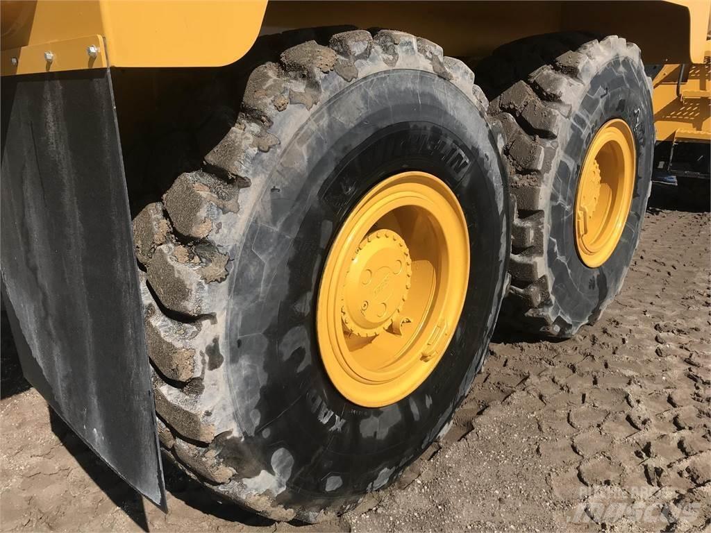 Bell B30E Autocisterne