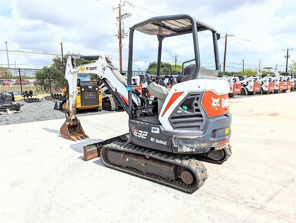 Bobcat E32I Miniescavatori