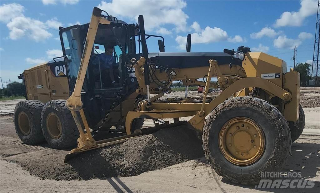 CAT 120M2 AWD Motorgraders