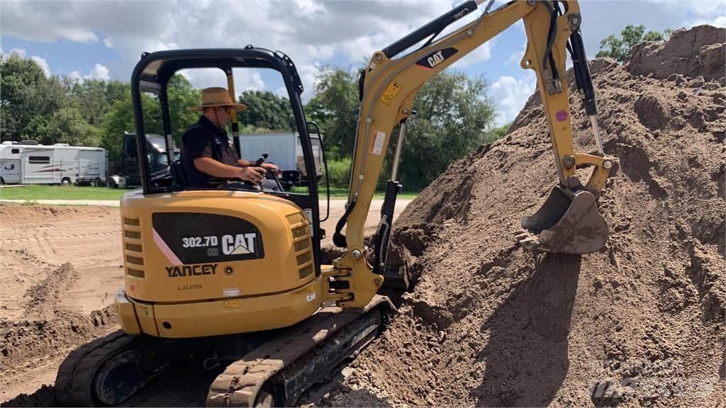 CAT 302.7D CR Miniescavatori