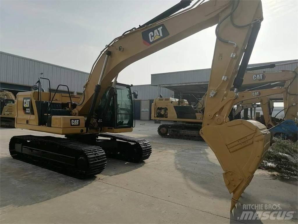 CAT 323 Escavatori cingolati