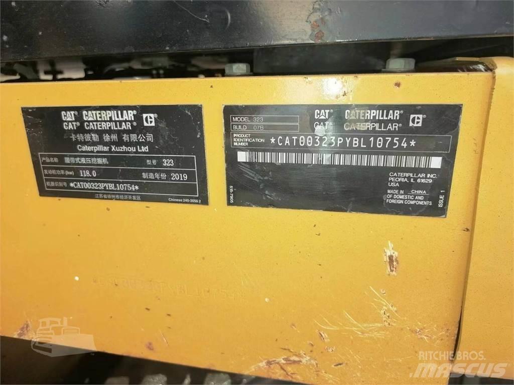 CAT 323 Escavatori cingolati