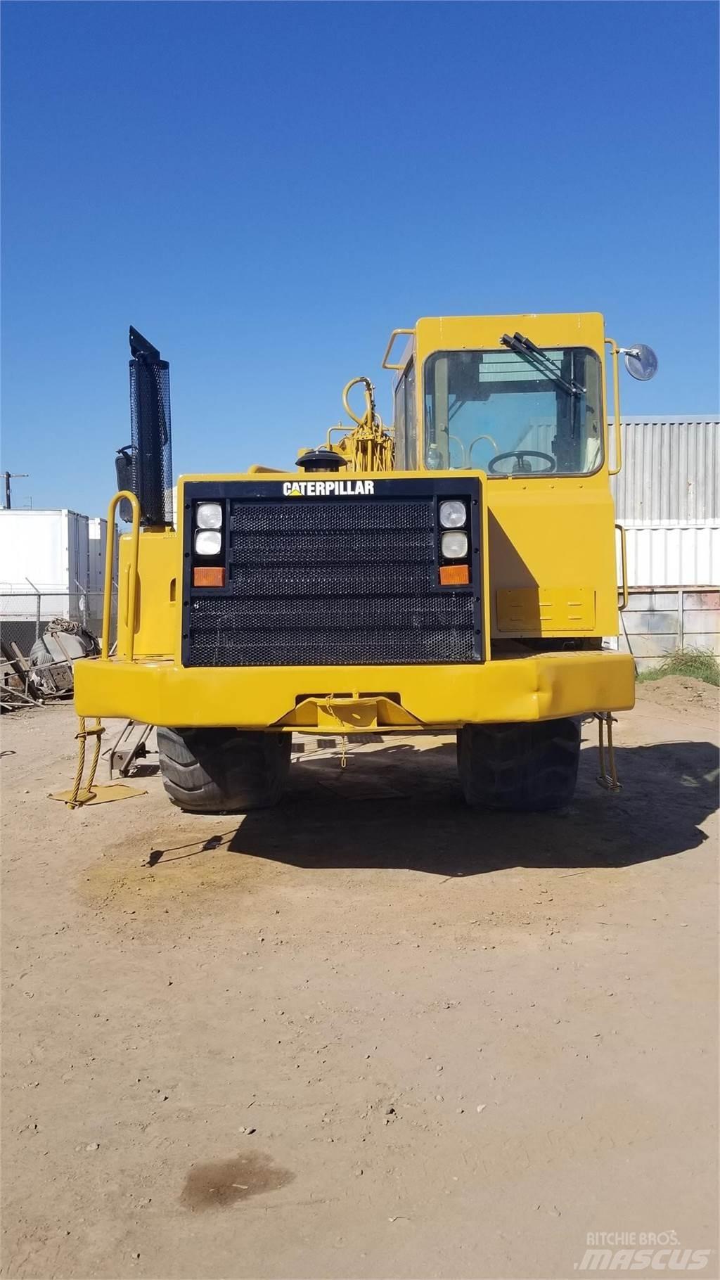 CAT 611 Rimorchi cisterna