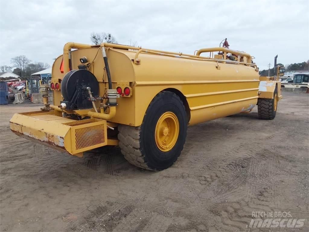 CAT 613C Rimorchi cisterna