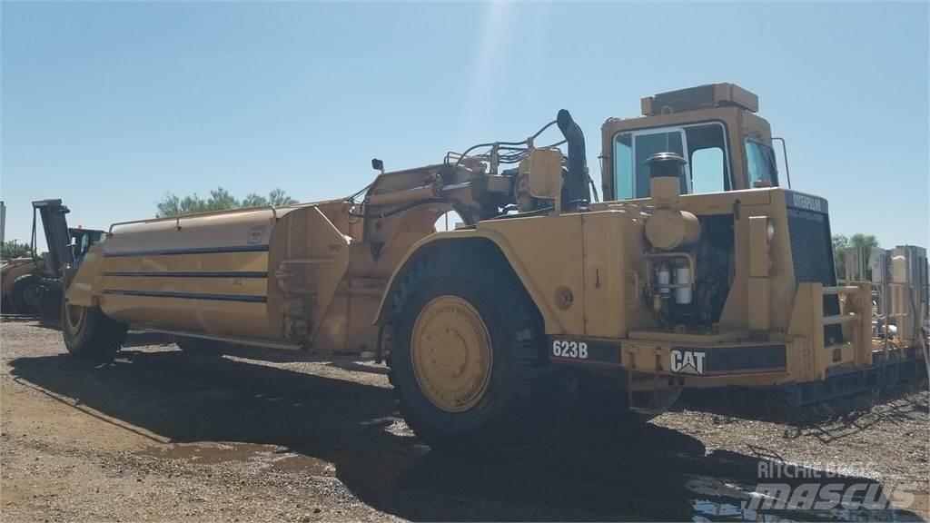 CAT 623B Rimorchi cisterna