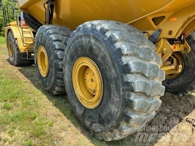 CAT 745 Dumpers articolati