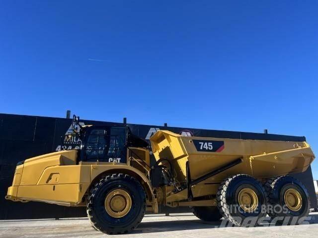 CAT 745 Dumpers articolati