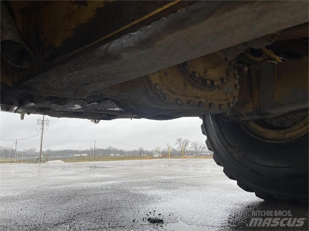 CAT 745C Dumpers articolati