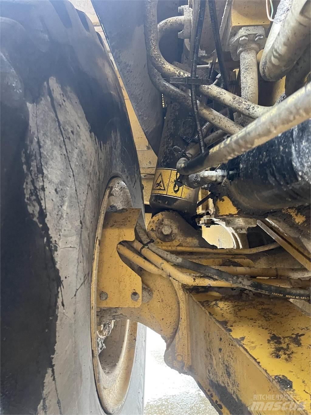 CAT 745C Dumpers articolati