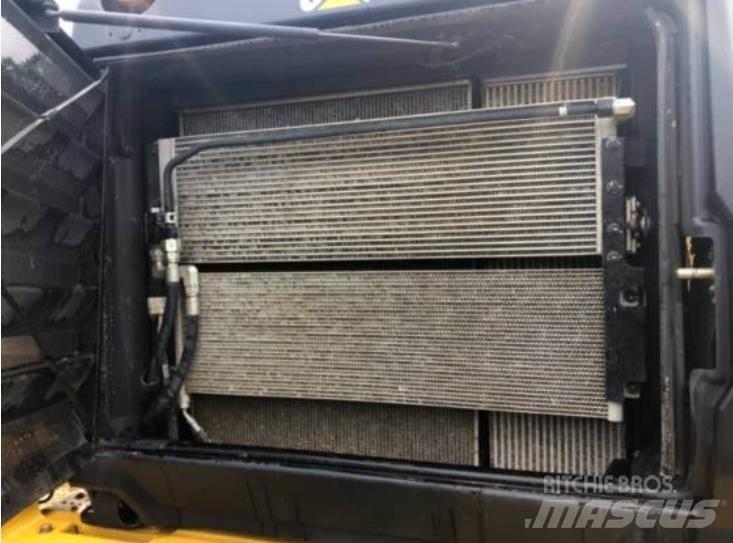 CAT 950M Pale gommate