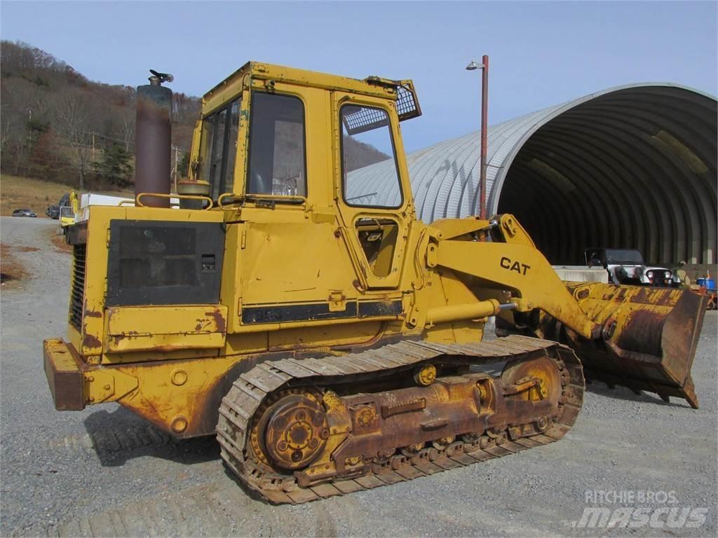 CAT 953 Pale cingolate