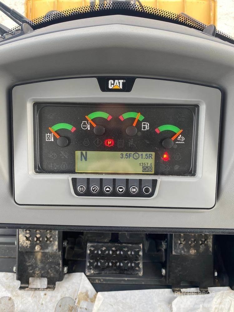 CAT 963K Pale cingolate