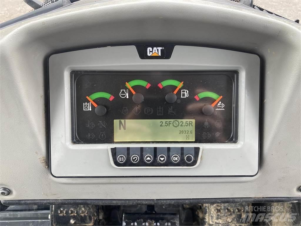 CAT 963K Pale cingolate