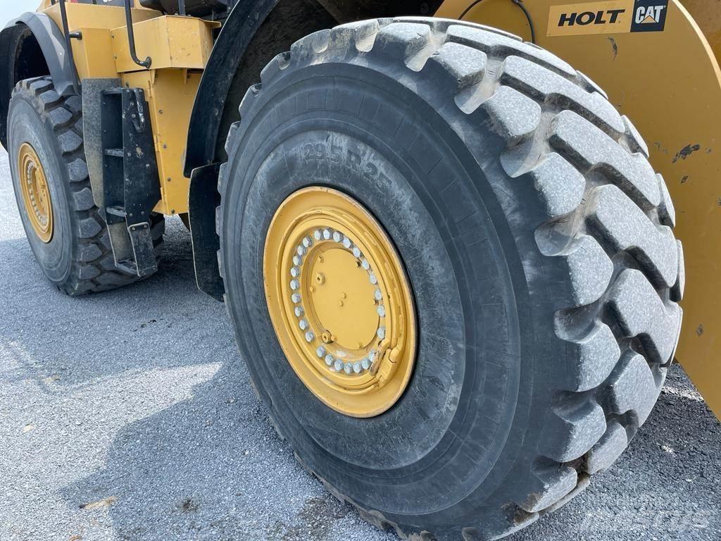 CAT 980M Pale gommate