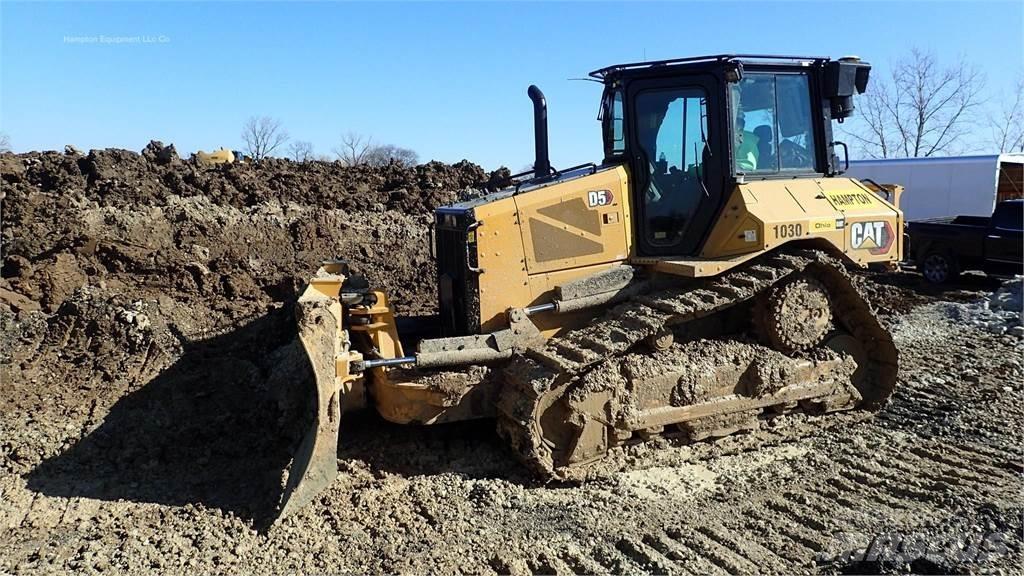 CAT D5 Dozer cingolati