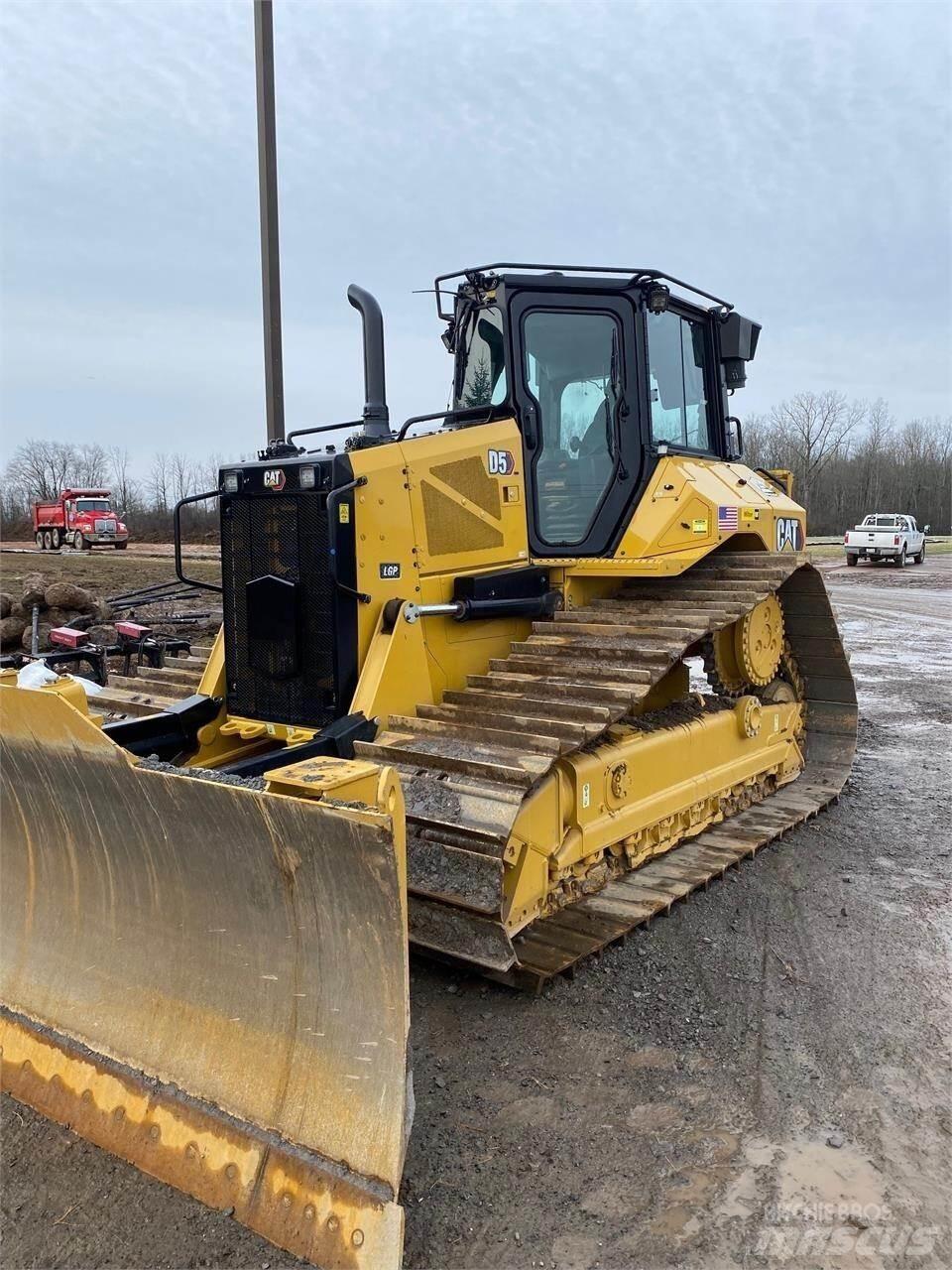 CAT D5 LGP Dozer cingolati