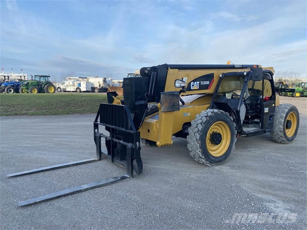 CAT TL1255D Sollevatori telescopici