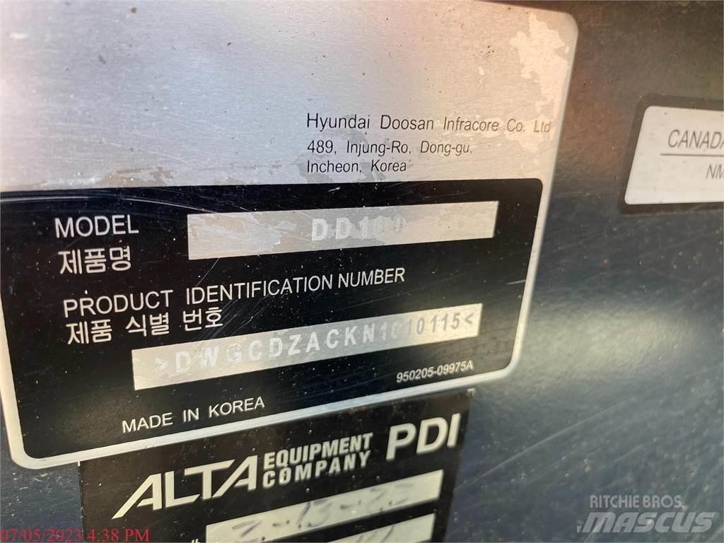 Develon DD100 Dozer cingolati