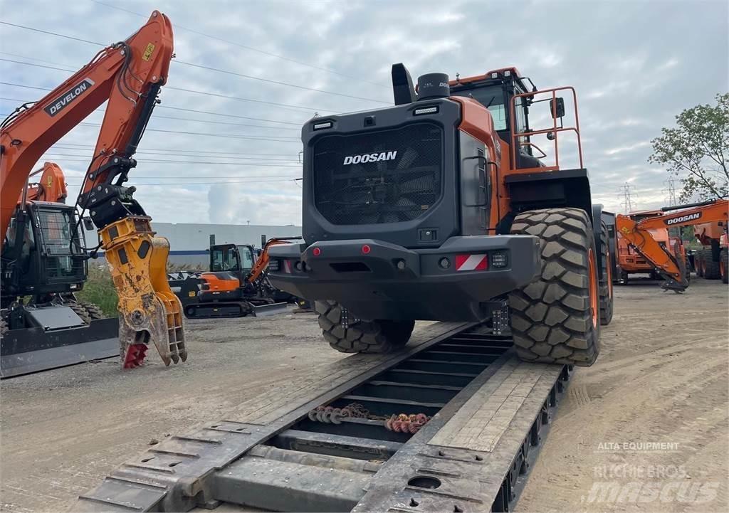 Develon DL580-7 Pale gommate