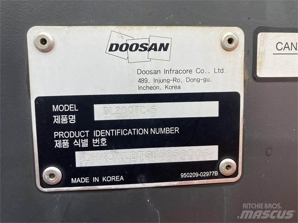Doosan DL200TC-5 Pale gommate