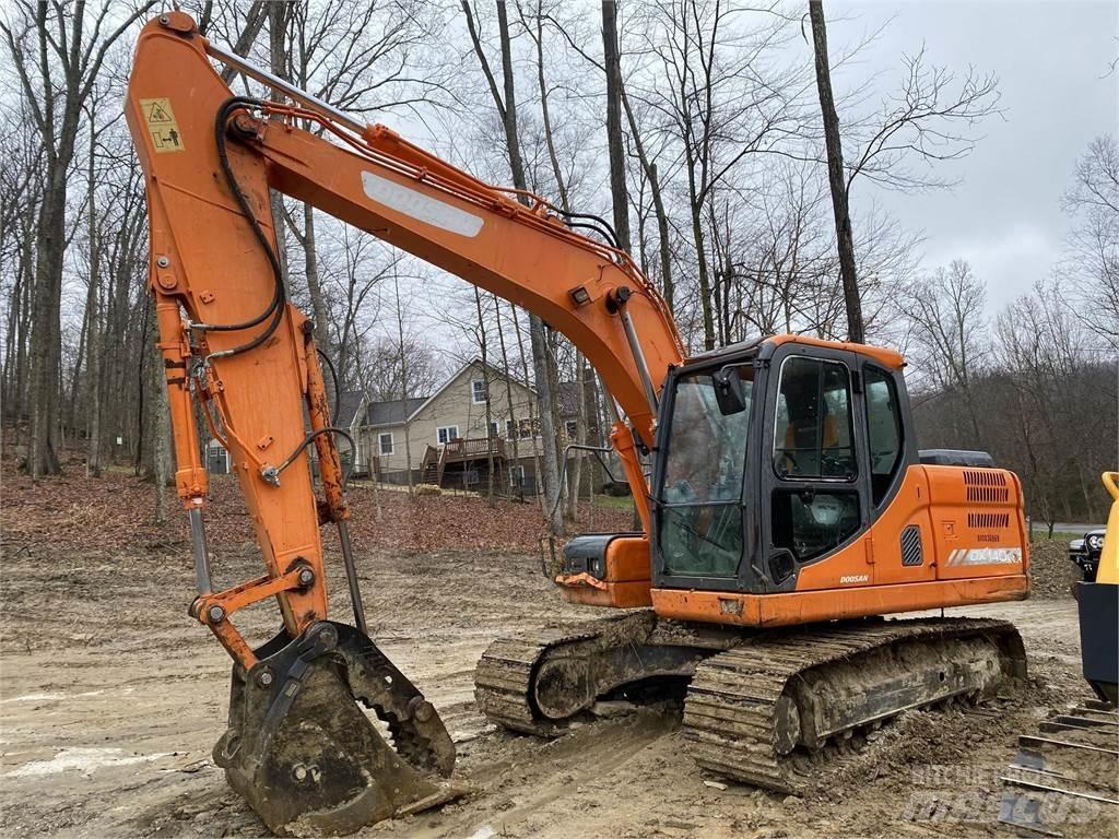 Doosan DX140 LC-3 Escavatori cingolati