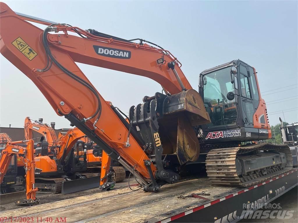 Doosan DX140 LC-5 Escavatori cingolati