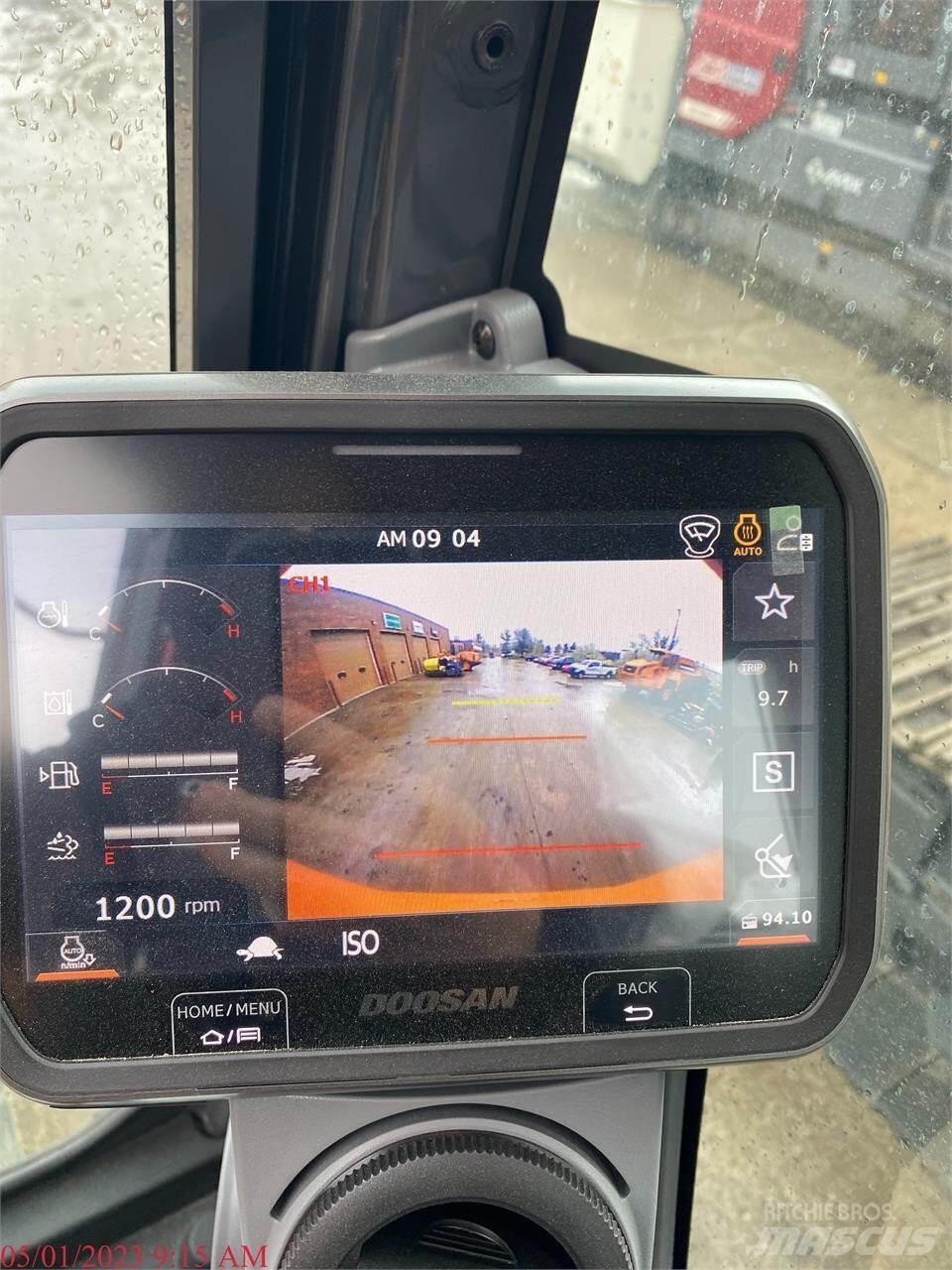 Doosan DX300 LC Escavatori cingolati