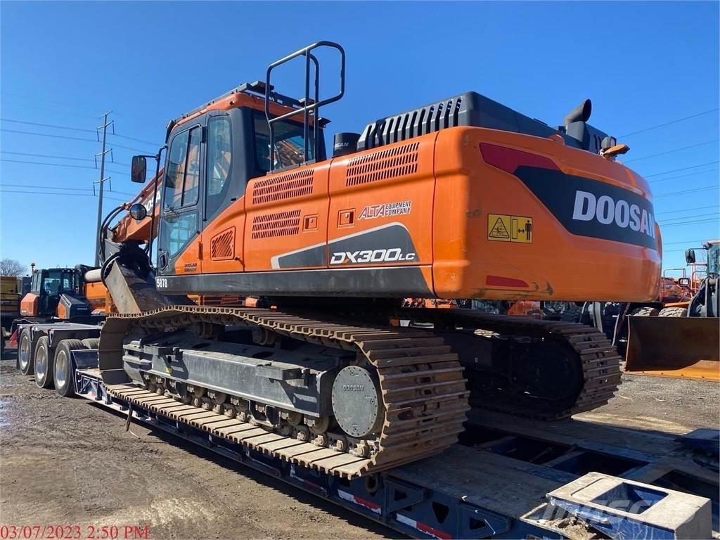 Doosan DX300 LC-5 Movimentazione rifiuti