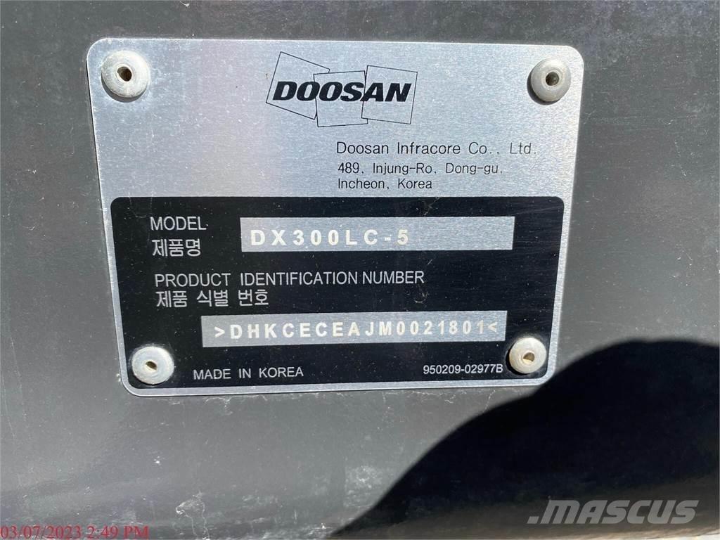 Doosan DX300 LC-5 Movimentazione rifiuti