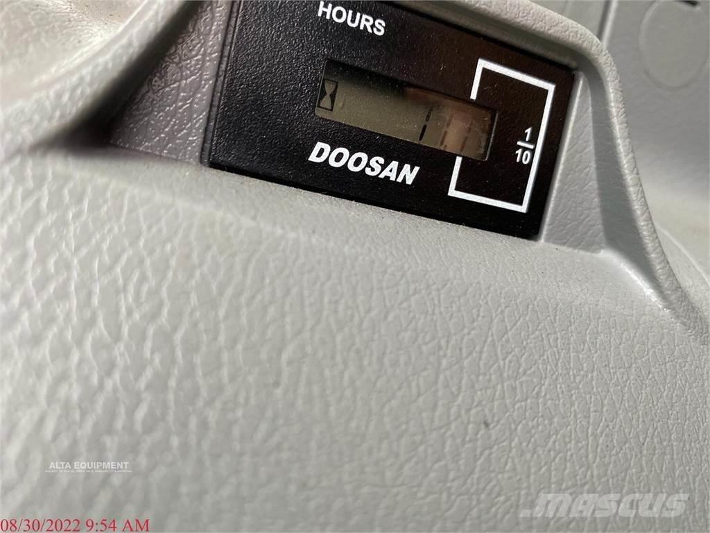 Doosan DX490 LC-5 Escavatori cingolati