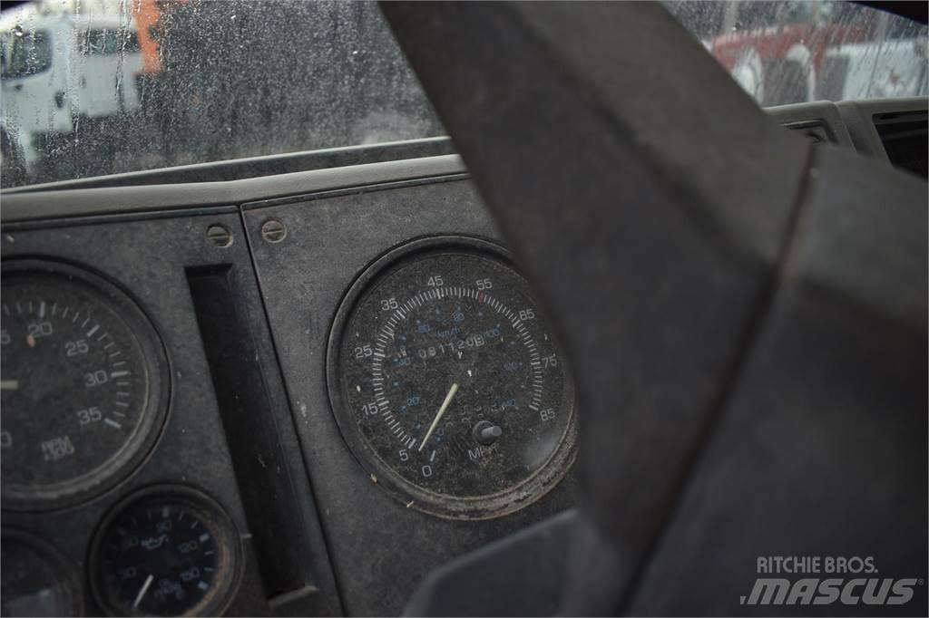 Ford CF8000 Autogru