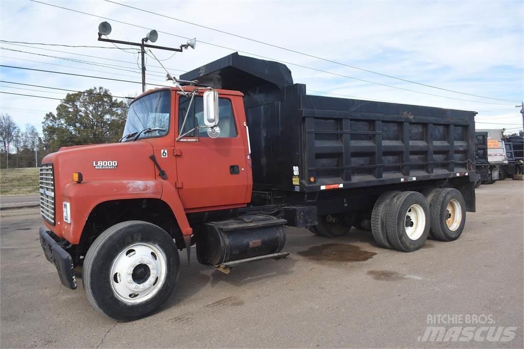 Ford L8000 Camion ribaltabili