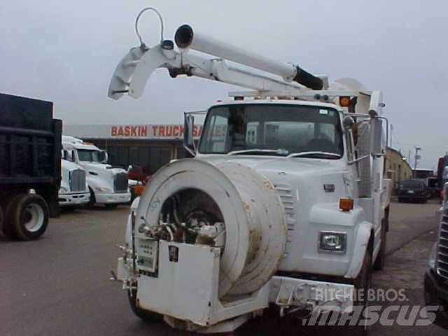 Ford L8000 Cisterna