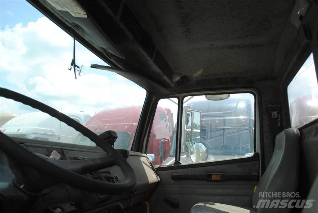 Freightliner FL70 Autogru
