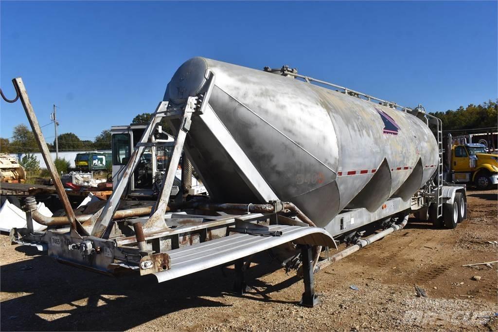 Fruehauf  Rimorchi cisterna