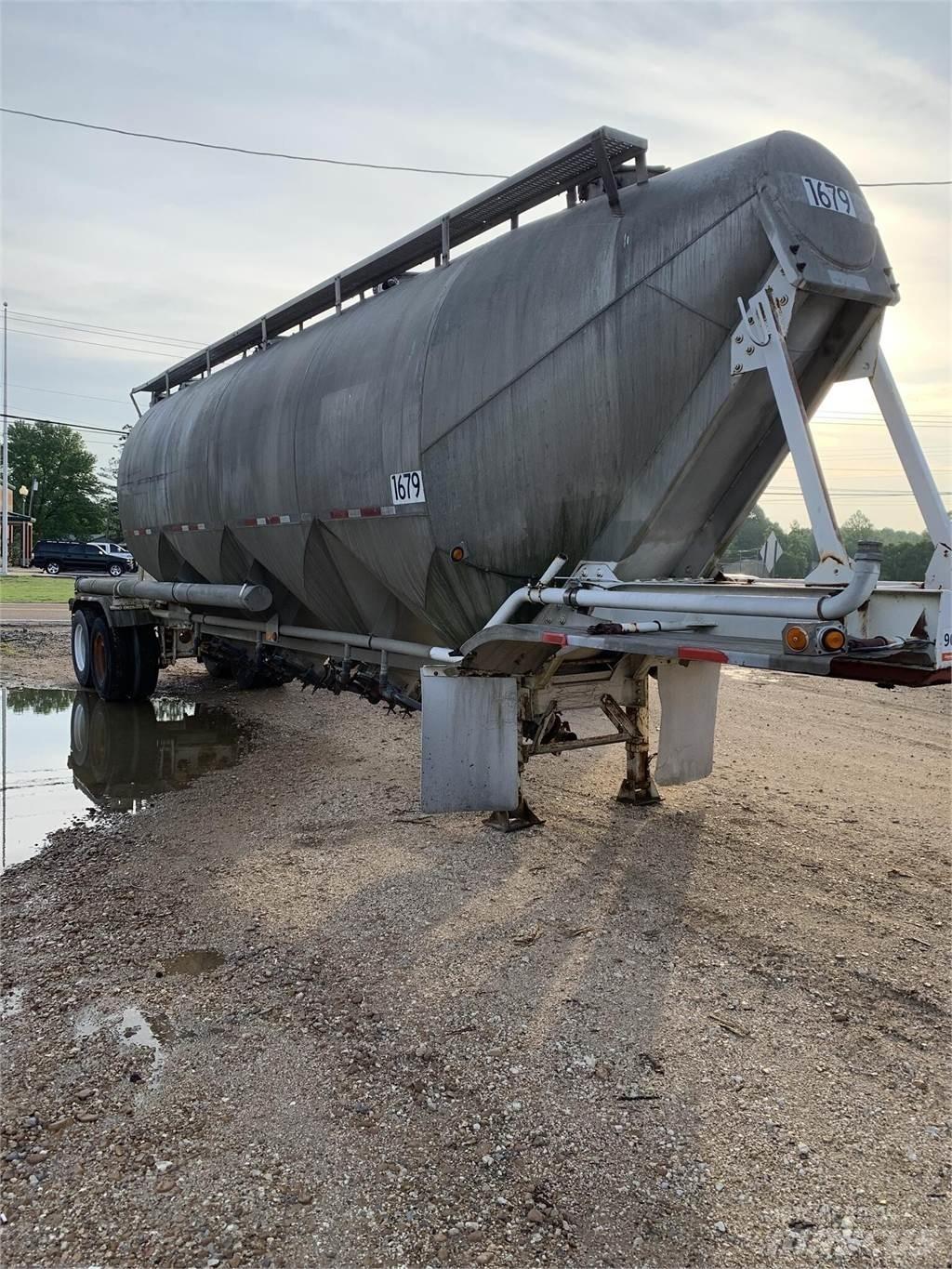 Fruehauf  Rimorchi cisterna