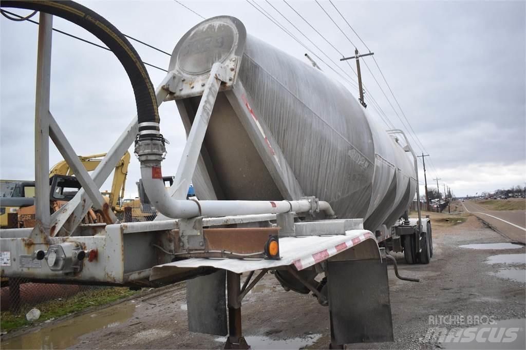 Fruehauf  Rimorchi cisterna